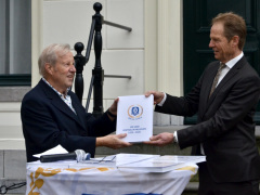 2E6E49A3-7466-4FA4-AA48-2D038BC12A1C_1_201_a