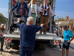 FM-Strandrups-op-de-liftklep