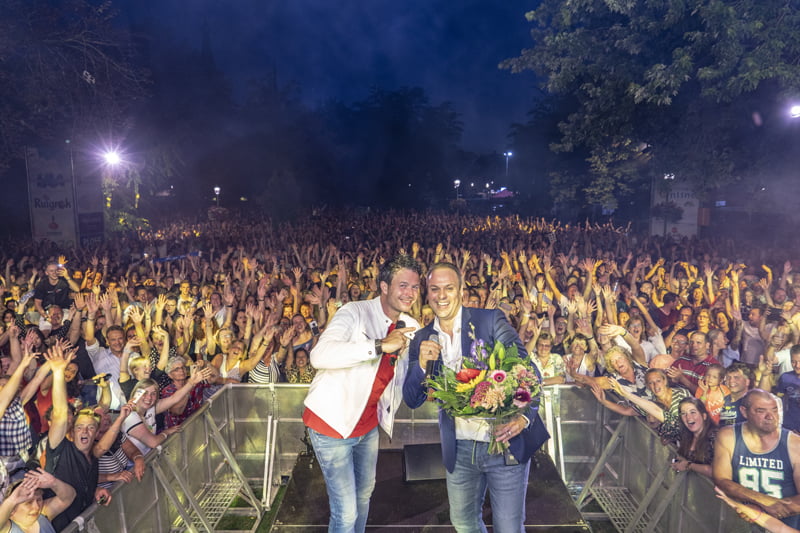 Vol en gezellige Hillegoms muziekfeest