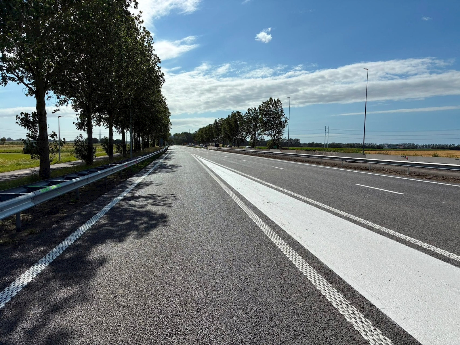 A44 weer volledig open na succesvolle vervanging Lisserwegviaduct