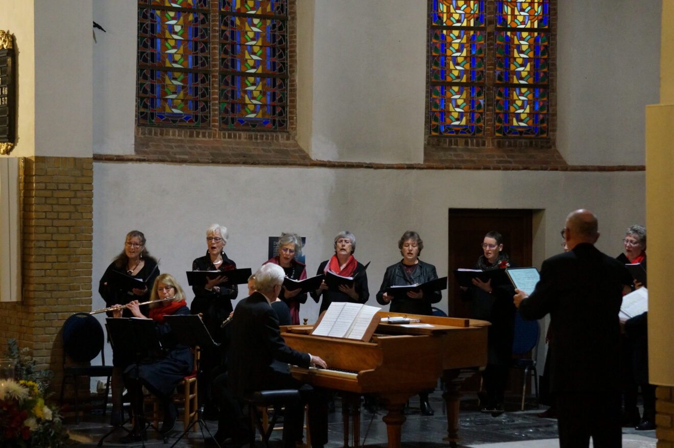 Vocaal Ensemble Hillegom geeft Matthäus uitvoering.