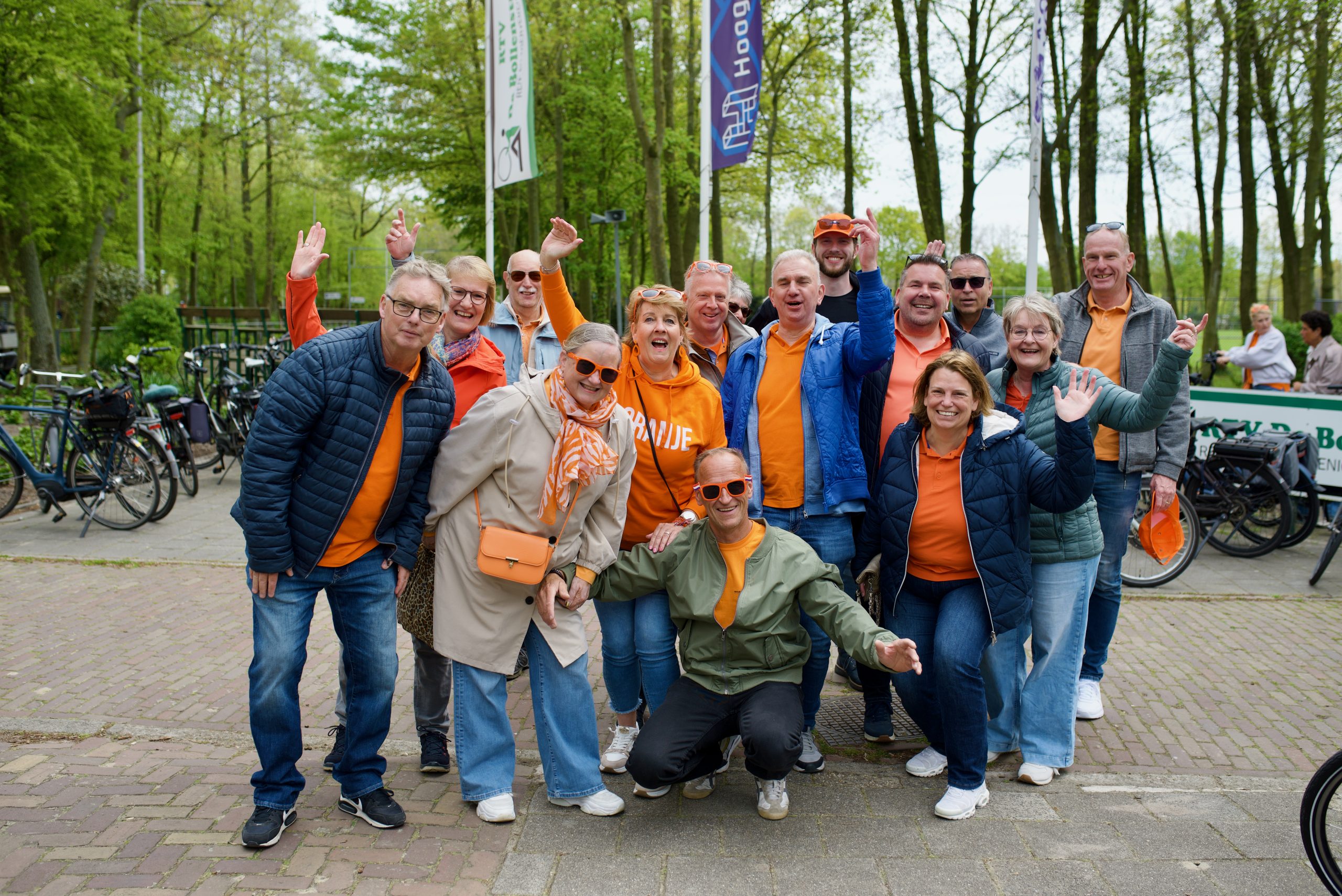 Koninklijke toertocht door fleurige Bollenstreek
