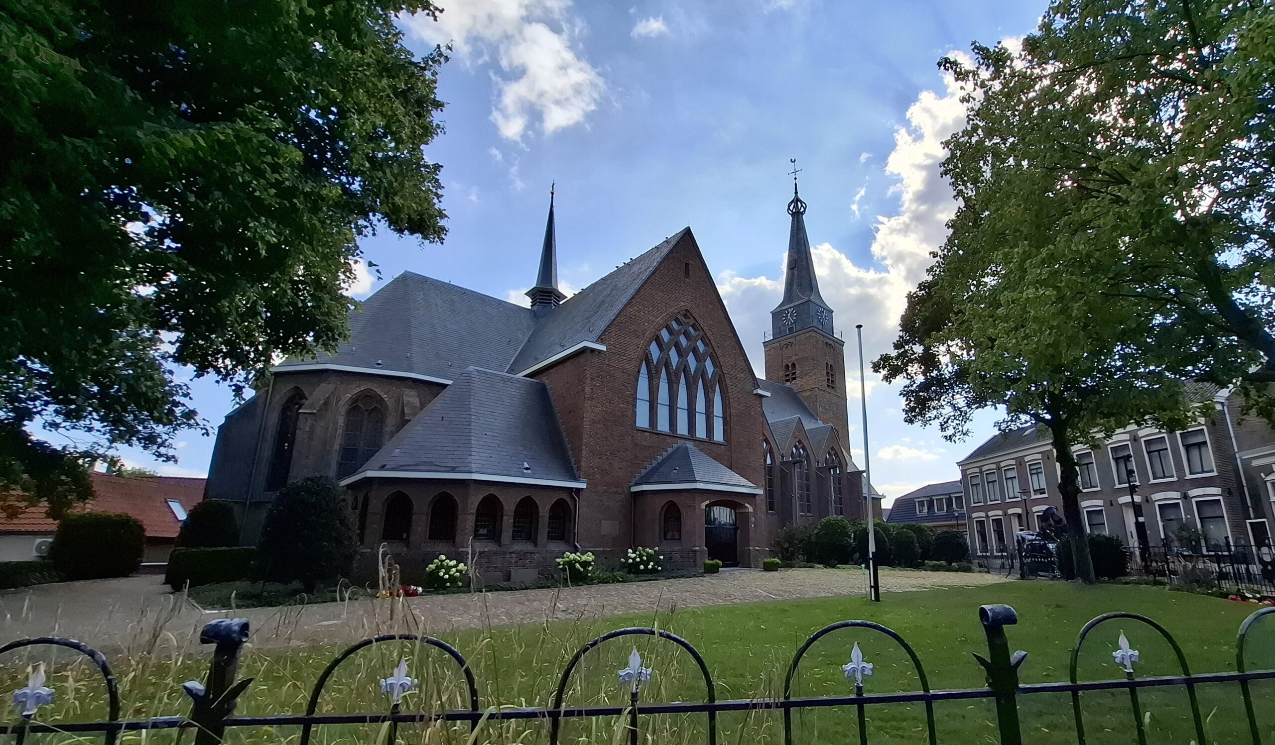 Maartenskerk vier dagen open tijdens Jaarmarkt en Dahlia Mozaïeken