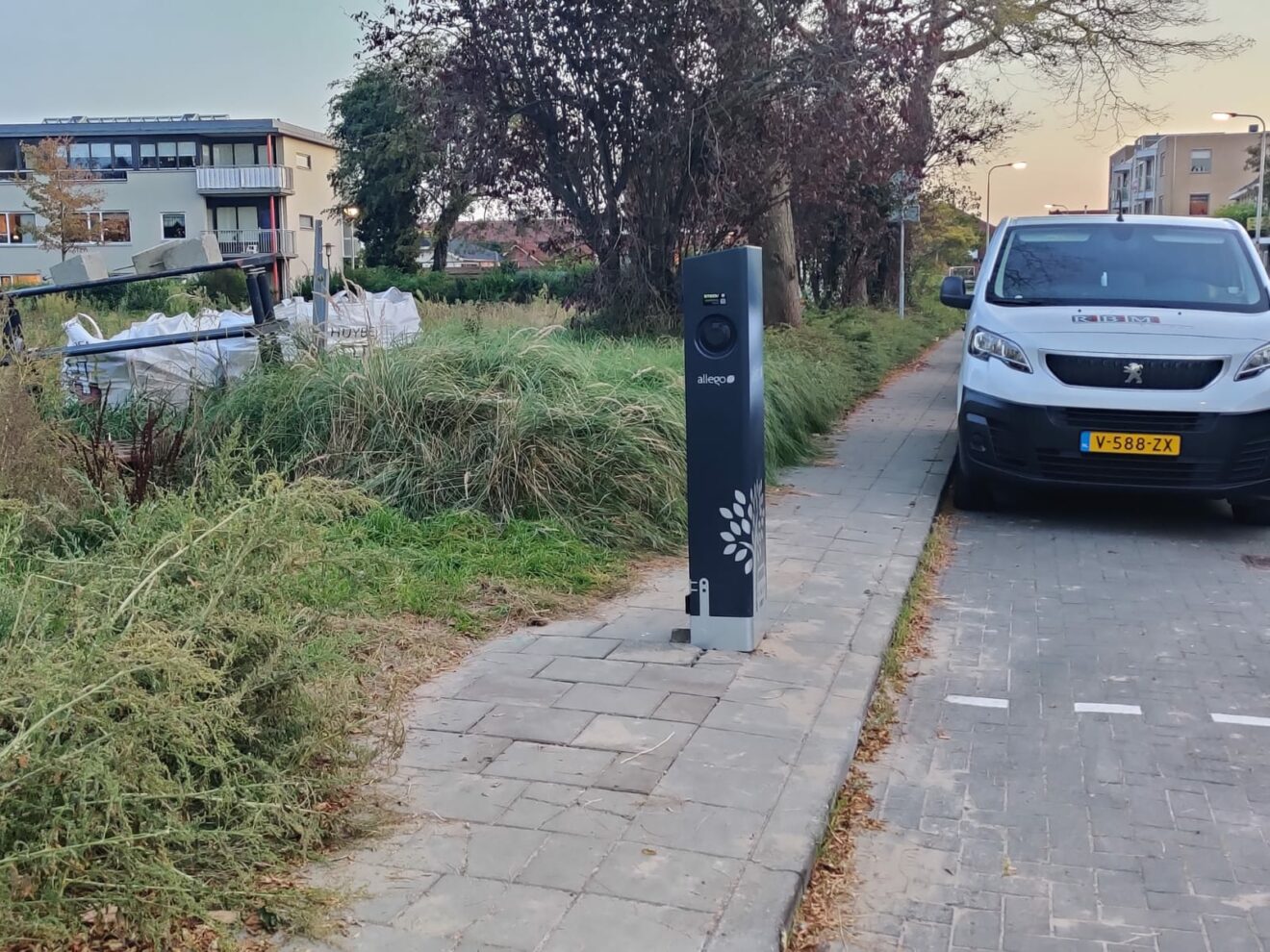 Hillegom wil laadpalen beter en sneller plaatsen