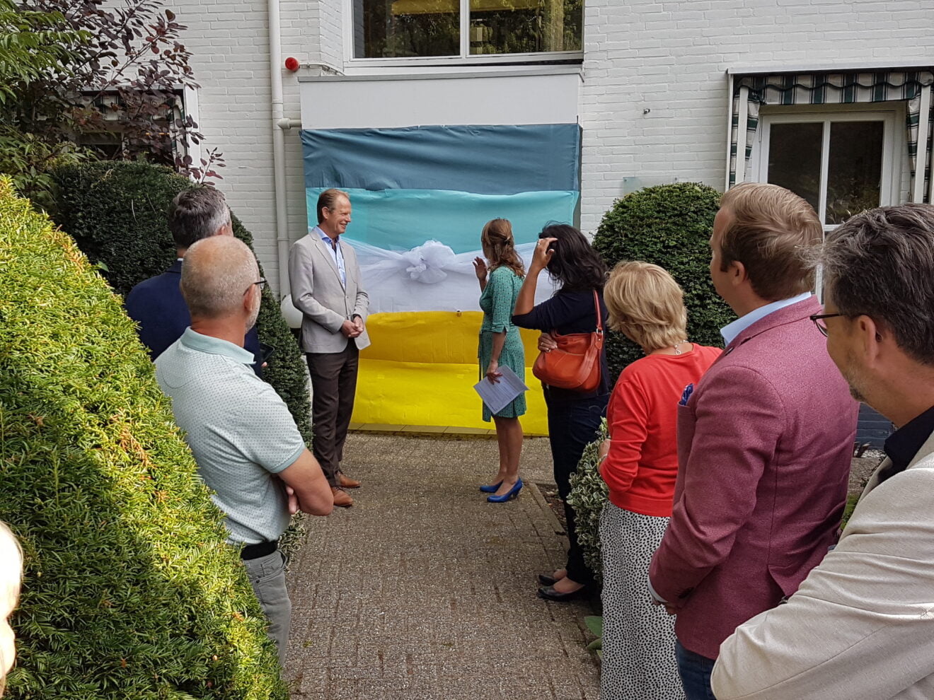 Adamas inloophuis in nieuw jasje