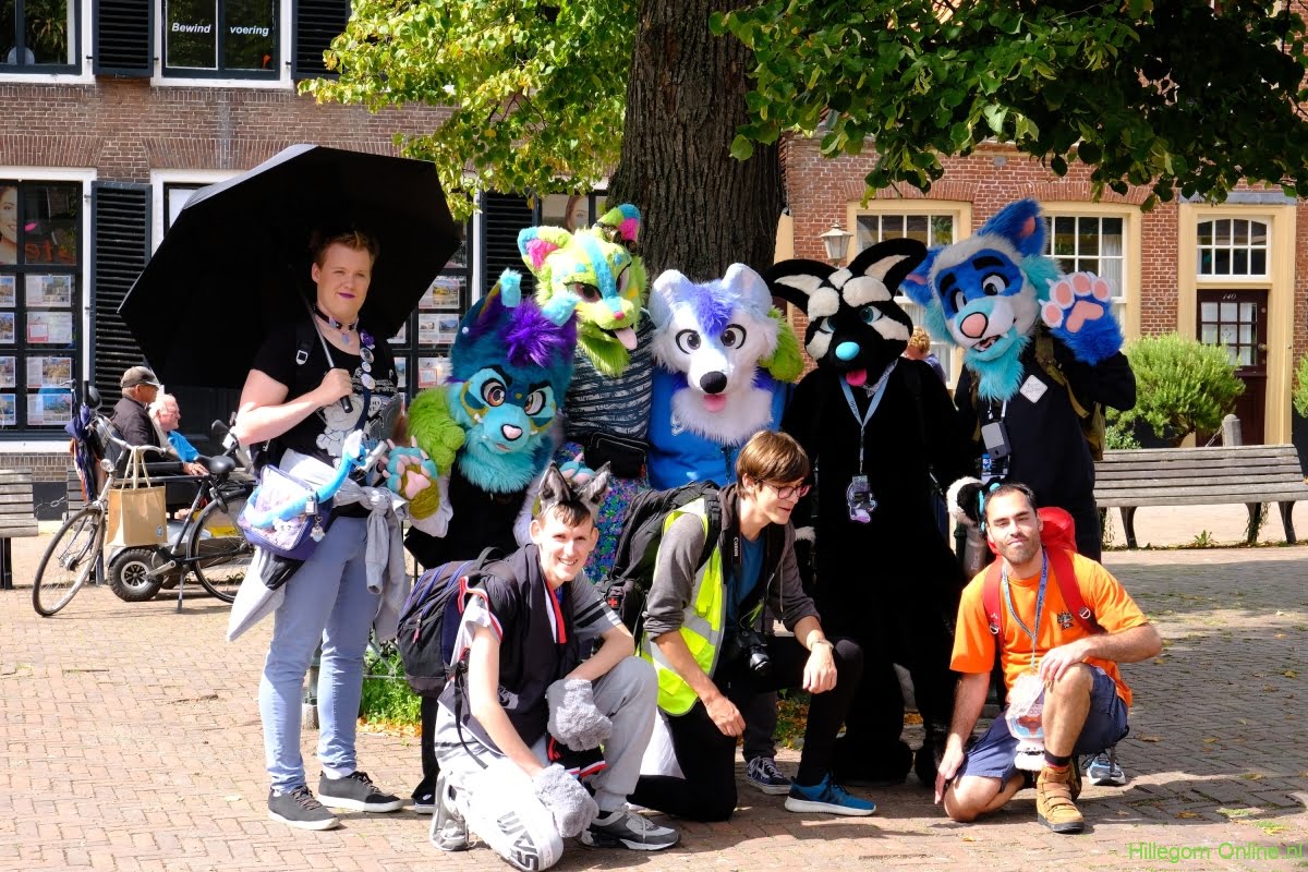 Furries bezoeken Hillegom